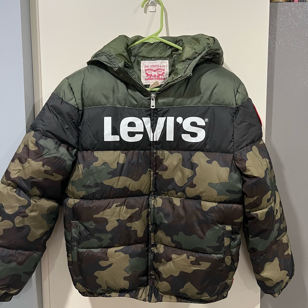 Levi's Kids Camo Puffer Jacket in Green and Black